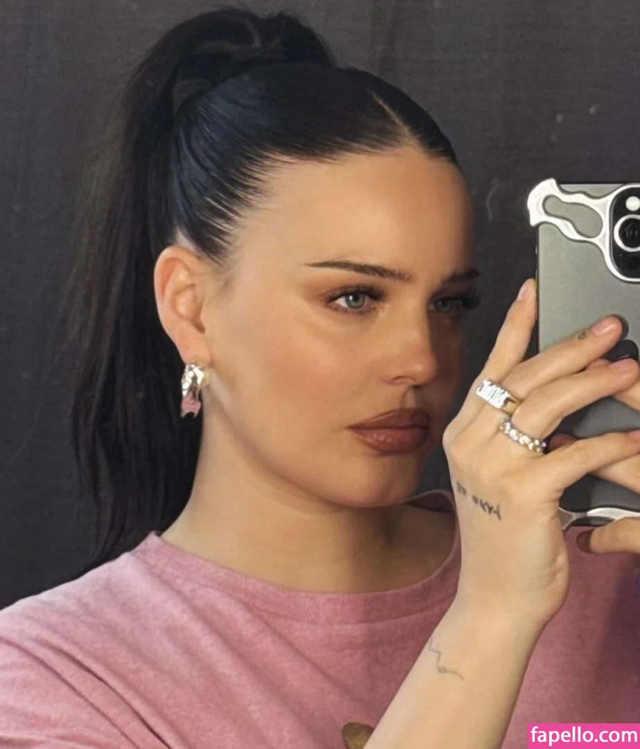 Anne-Marie Onlyfans Photo Gallery 