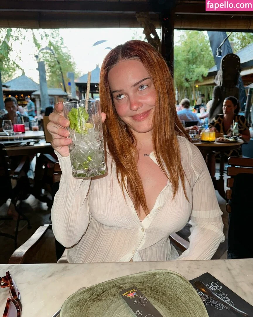 Anne-Marie Onlyfans Photo Gallery 