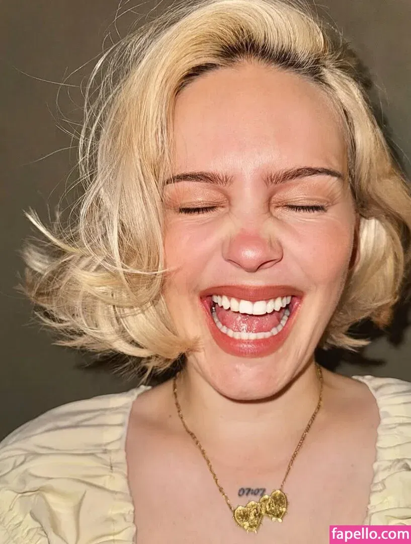 Anne-Marie Onlyfans Photo Gallery 