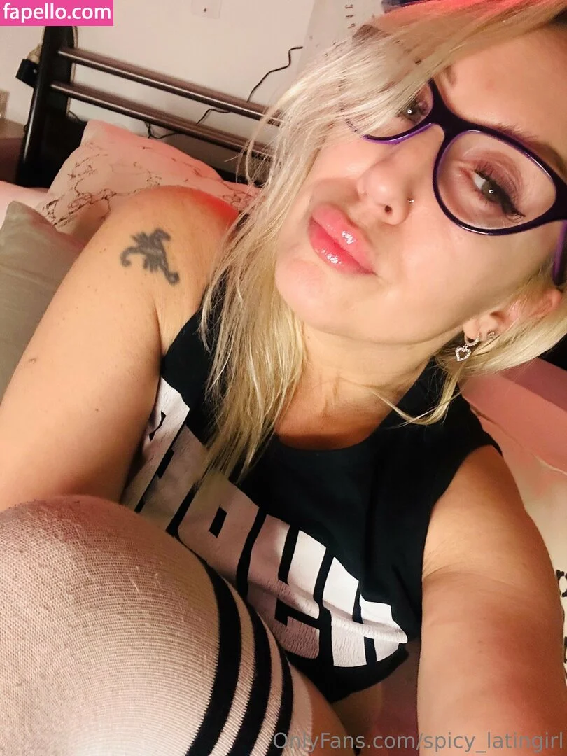 spicy_latingirl / spicylatinagaming Onlyfans Photo Gallery 