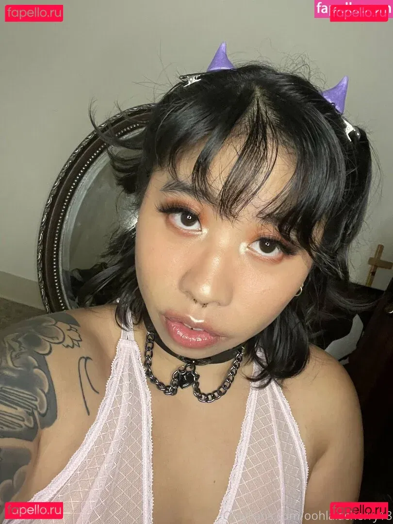 Cherrydaisuki / yournana18 Onlyfans Photo Gallery 