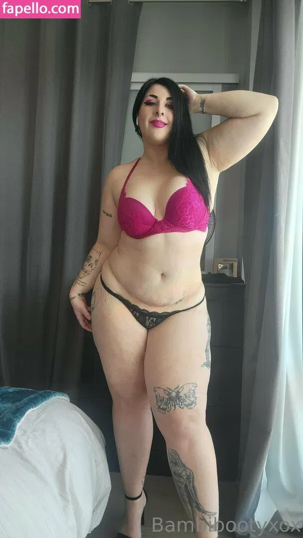 bambibootyxoxfree / freakingrican45 Onlyfans Photo Gallery 