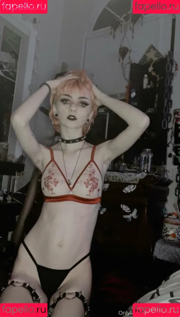 Babyyzee / babyyzee_ Onlyfans Photo Gallery 