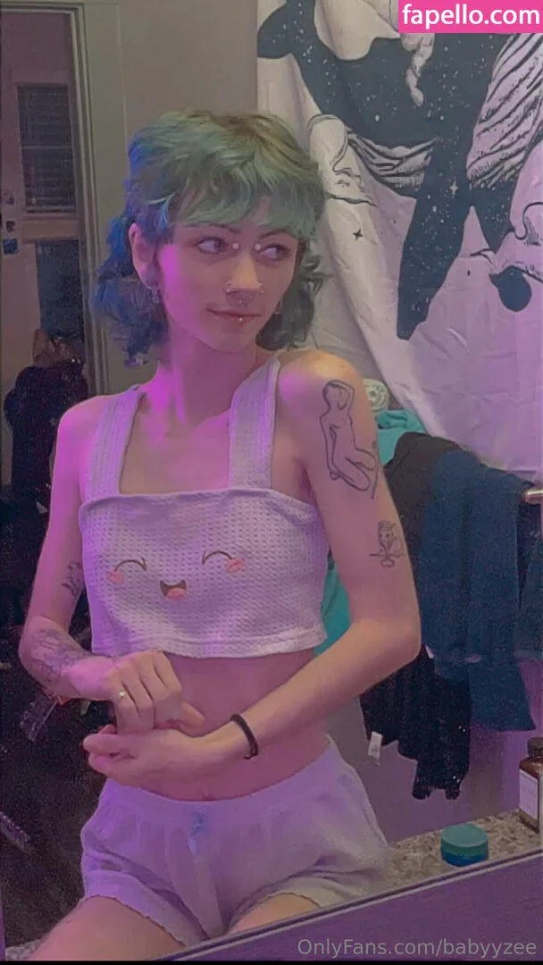 Babyyzee / babyyzee_ Onlyfans Photo Gallery 