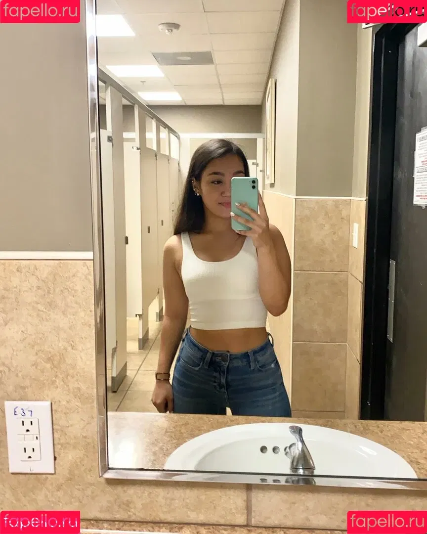 Rok-C - WWE NXT / Roxanne Perez / roxanne_wwe Onlyfans Photo Gallery 