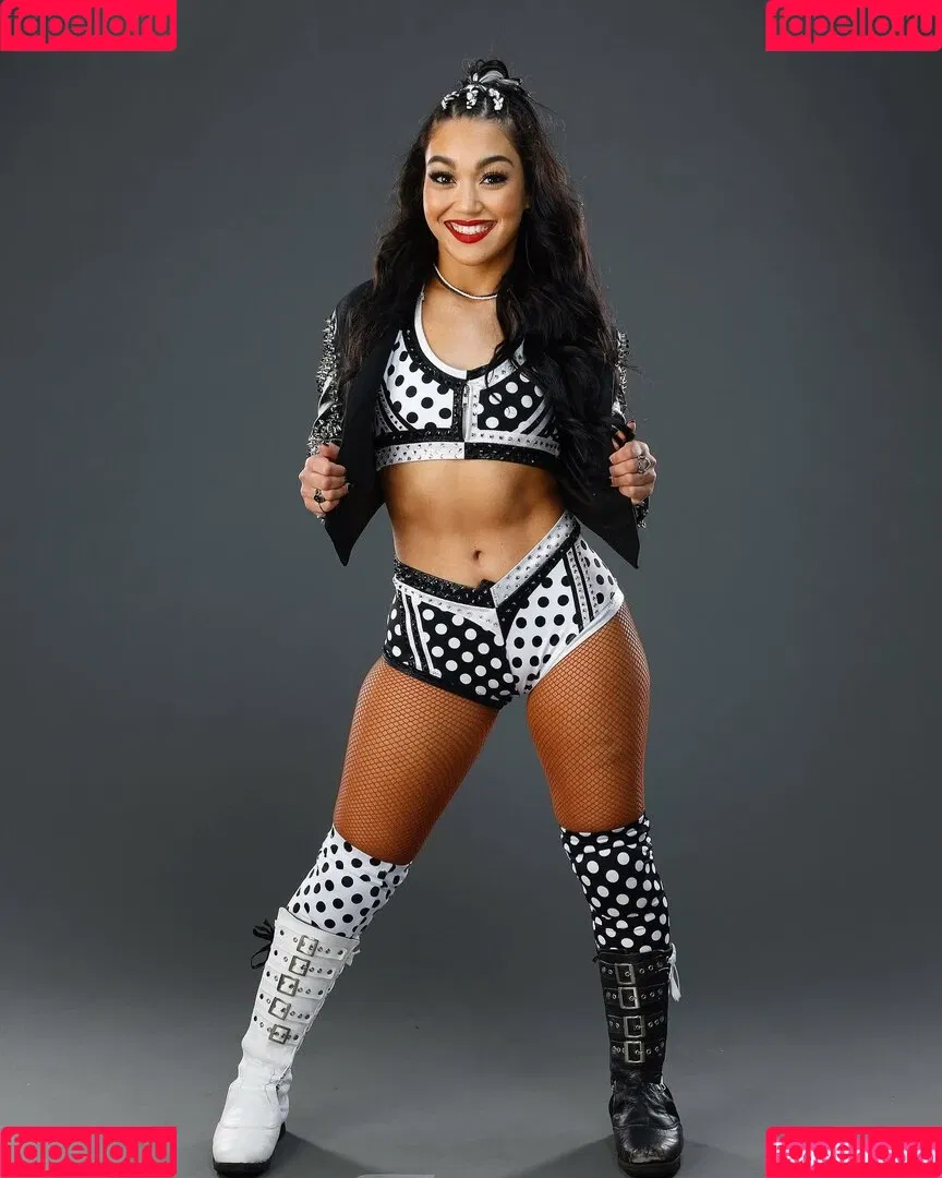 Rok-C - WWE NXT / Roxanne Perez / roxanne_wwe Onlyfans Photo Gallery 