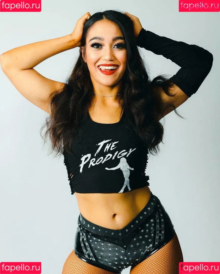 Rok-C - WWE NXT / Roxanne Perez / roxanne_wwe Onlyfans Photo Gallery 
