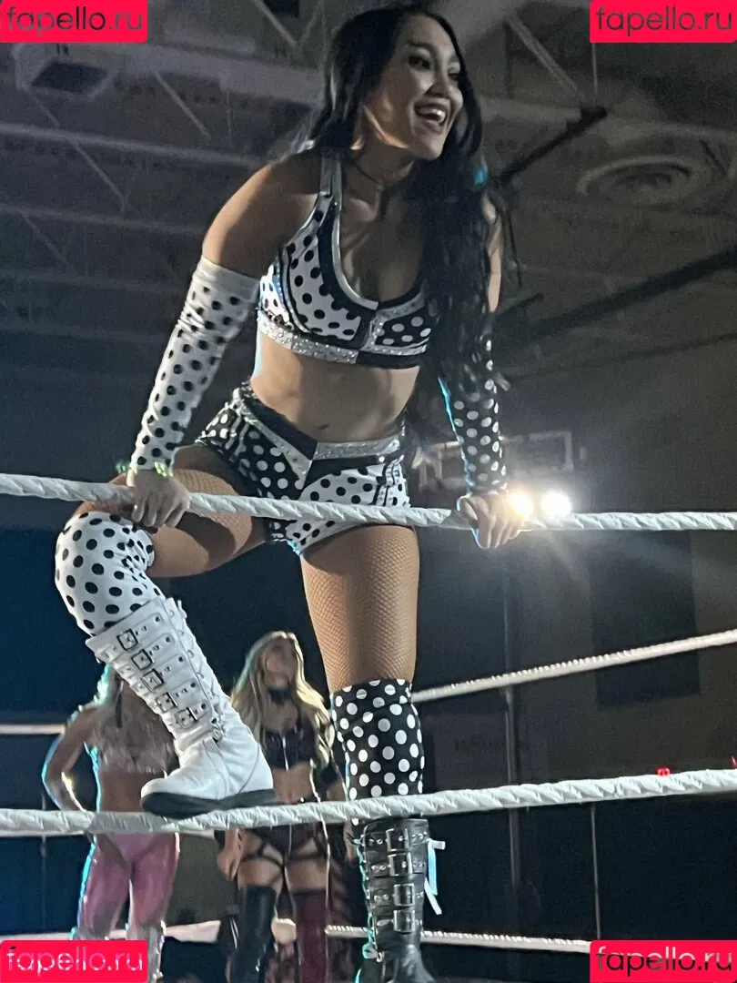 Rok-C - WWE NXT / Roxanne Perez / roxanne_wwe Onlyfans Photo Gallery 
