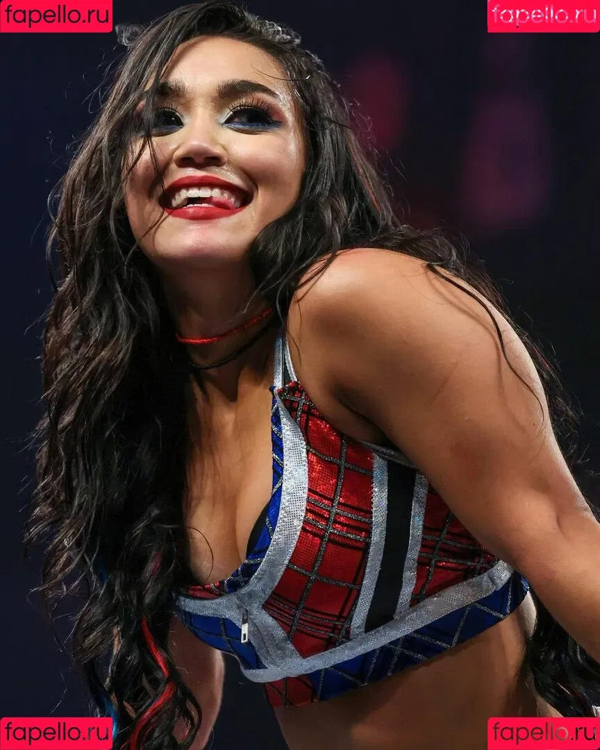 Rok-C - WWE NXT / Roxanne Perez / roxanne_wwe Onlyfans Photo Gallery 