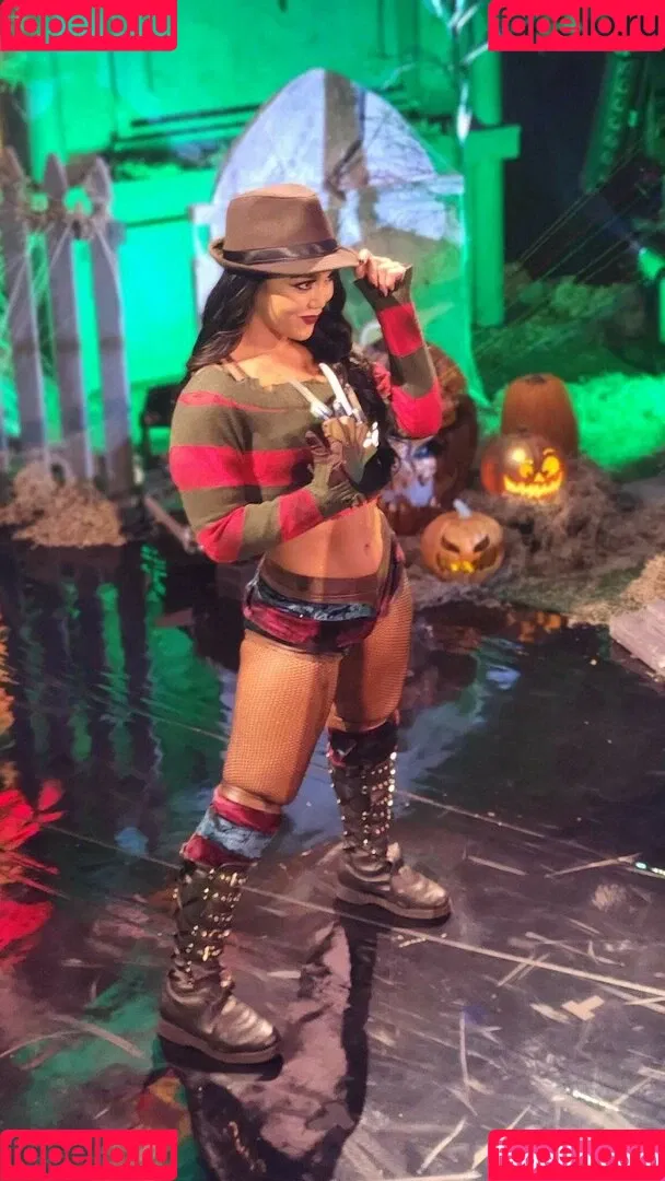 Rok-C - WWE NXT / Roxanne Perez / roxanne_wwe Onlyfans Photo Gallery 