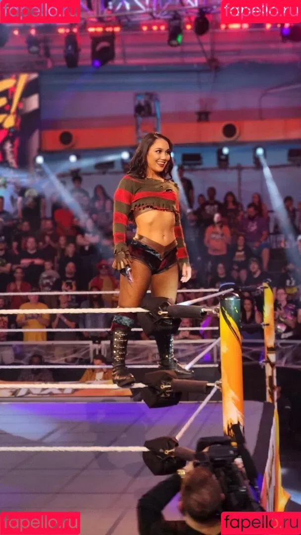 Rok-C - WWE NXT / Roxanne Perez / roxanne_wwe Onlyfans Photo Gallery 