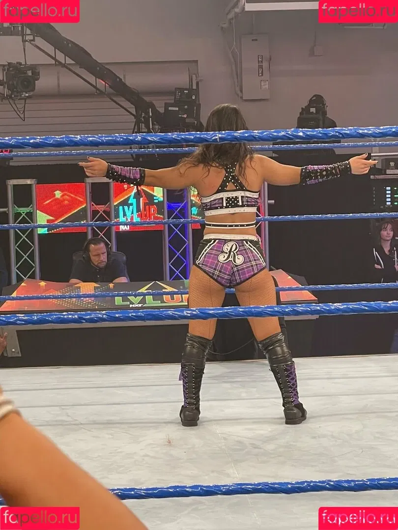 Rok-C - WWE NXT / Roxanne Perez / roxanne_wwe Onlyfans Photo Gallery 