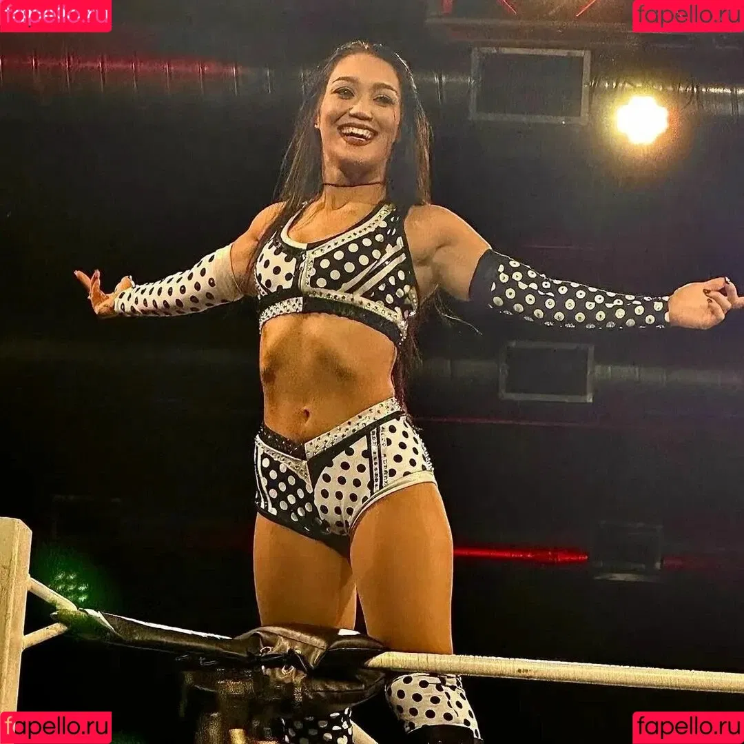 Rok-C - WWE NXT / Roxanne Perez / roxanne_wwe Onlyfans Photo Gallery 