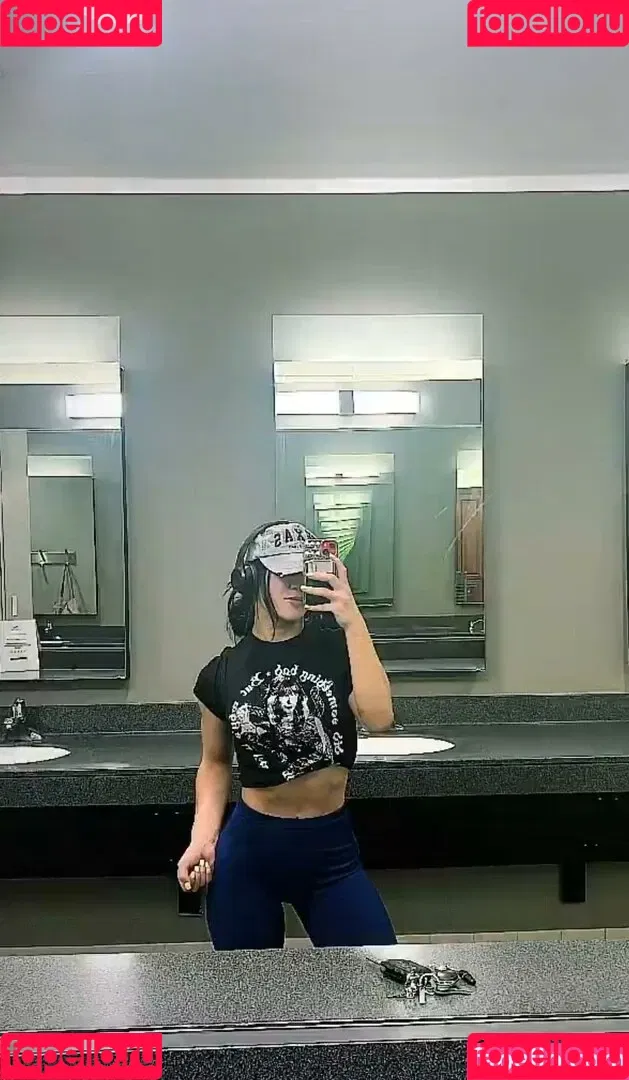 Rok-C - WWE NXT / Roxanne Perez / roxanne_wwe Onlyfans Photo Gallery 