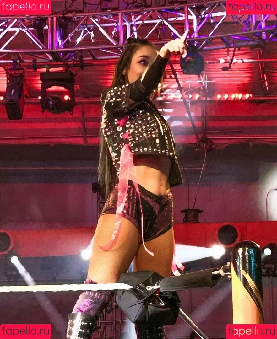 Rok-C - WWE NXT / Roxanne Perez / roxanne_wwe Onlyfans Photo Gallery 