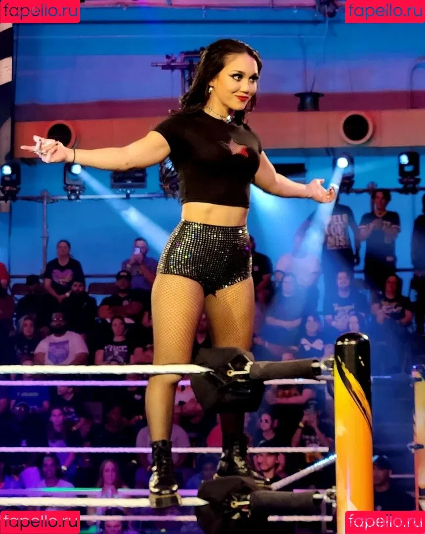 Rok-C - WWE NXT / Roxanne Perez / roxanne_wwe Onlyfans Photo Gallery 