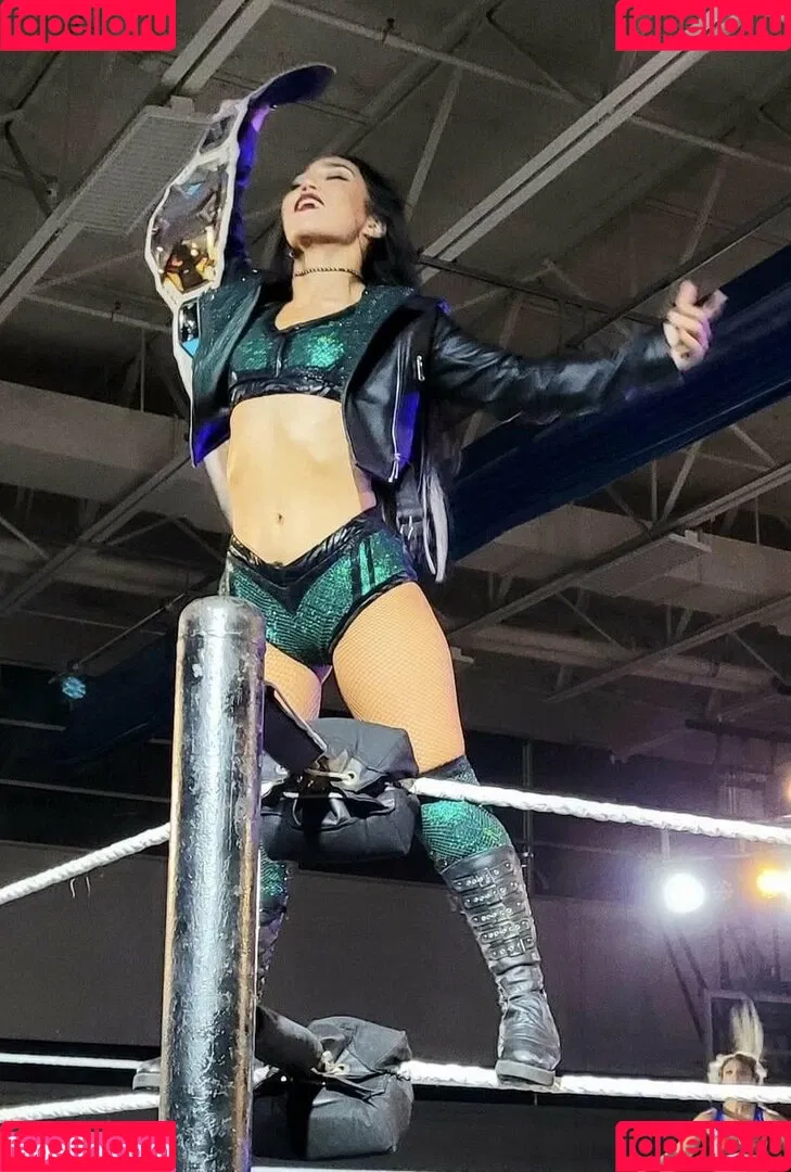 Rok-C - WWE NXT / Roxanne Perez / roxanne_wwe Onlyfans Photo Gallery 