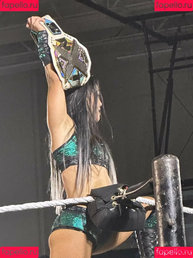 Rok-C - WWE NXT / Roxanne Perez / roxanne_wwe Onlyfans Photo Gallery 