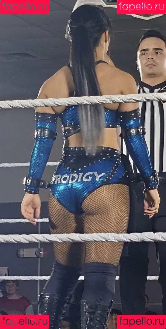 Rok-C - WWE NXT / Roxanne Perez / roxanne_wwe Onlyfans Photo Gallery 