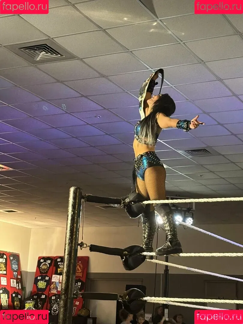 Rok-C - WWE NXT / Roxanne Perez / roxanne_wwe Onlyfans Photo Gallery 