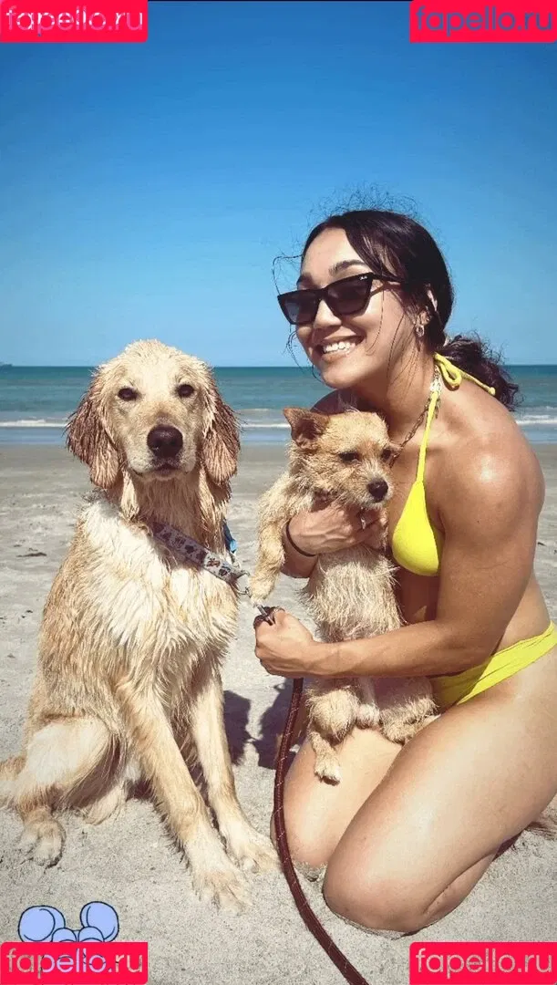 Rok-C - WWE NXT / Roxanne Perez / roxanne_wwe Onlyfans Photo Gallery 