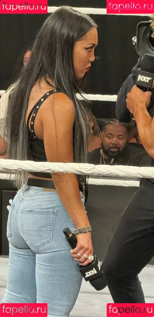 Rok-C - WWE NXT / Roxanne Perez / roxanne_wwe Onlyfans Photo Gallery 