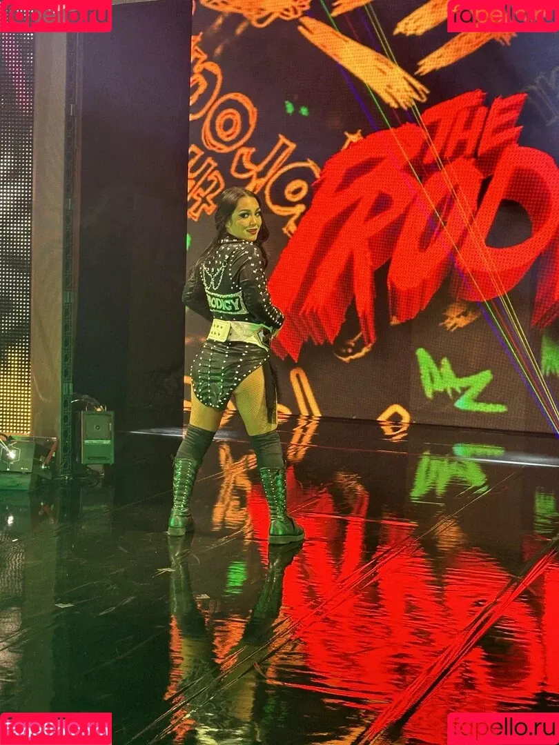 Rok-C - WWE NXT / Roxanne Perez / roxanne_wwe Onlyfans Photo Gallery 