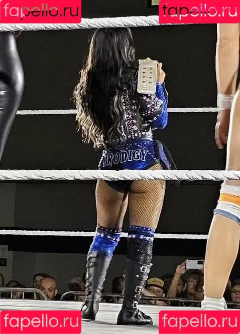 Rok-C - WWE NXT / Roxanne Perez / roxanne_wwe Onlyfans Photo Gallery 