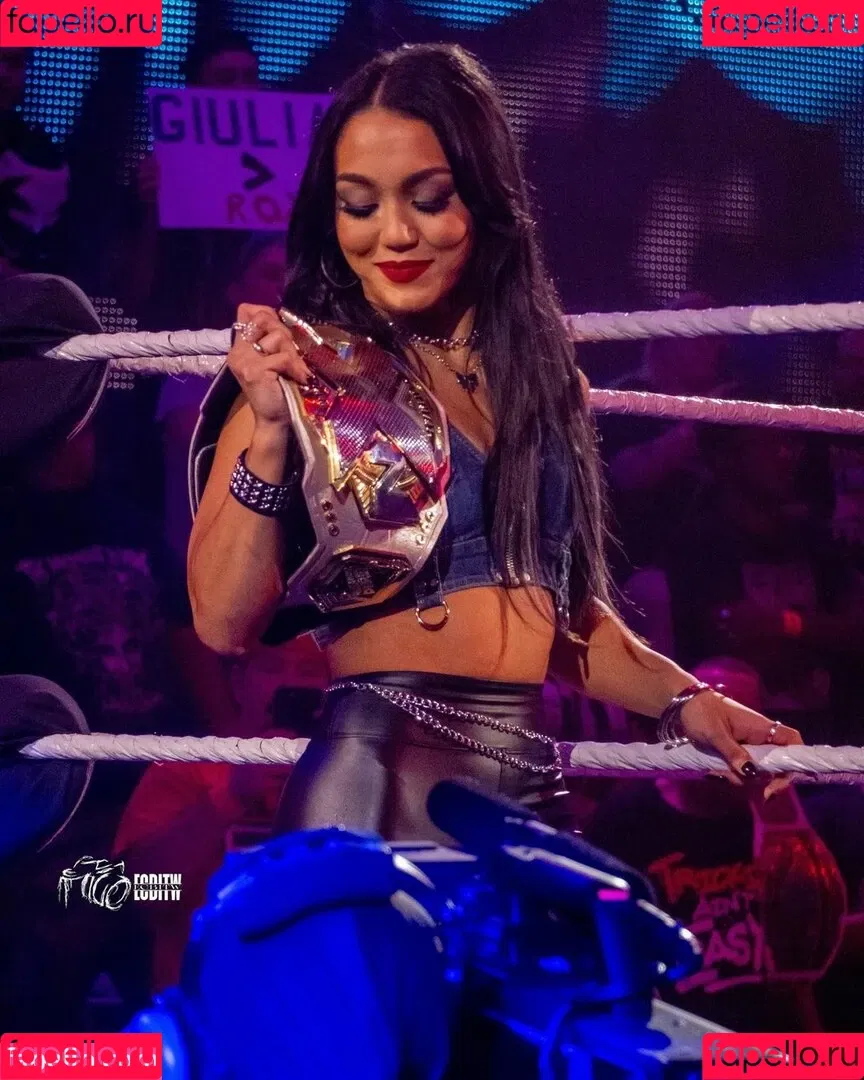 Rok-C - WWE NXT / Roxanne Perez / roxanne_wwe Onlyfans Photo Gallery 