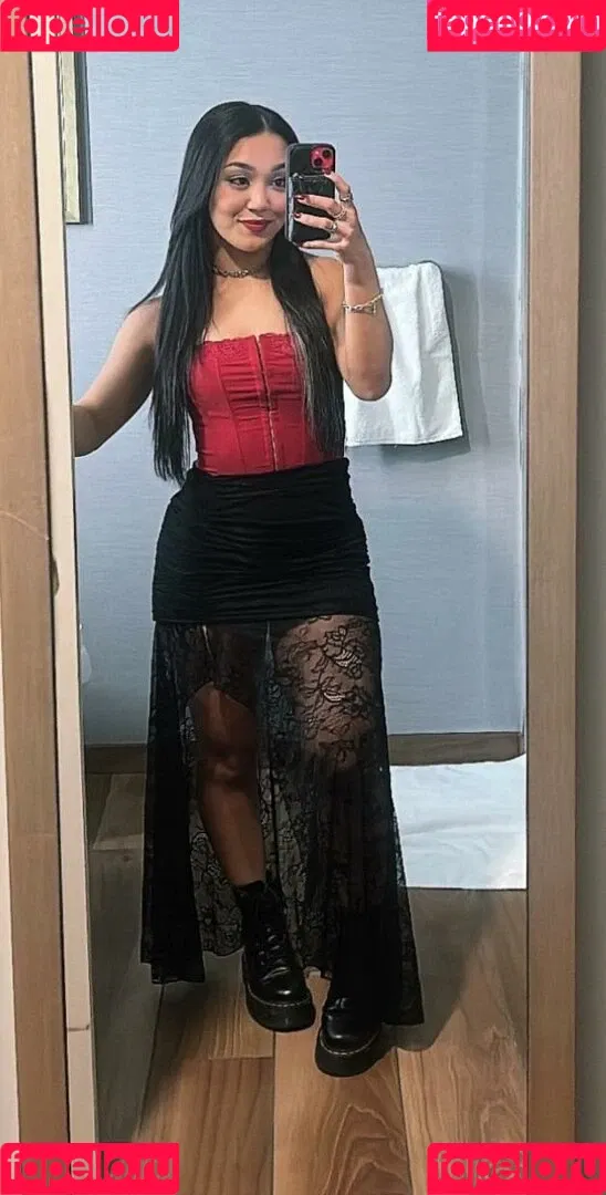 Rok-C - WWE NXT / Roxanne Perez / roxanne_wwe Onlyfans Photo Gallery 