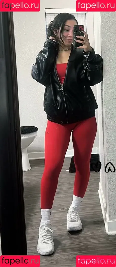 Rok-C - WWE NXT / Roxanne Perez / roxanne_wwe Onlyfans Photo Gallery 