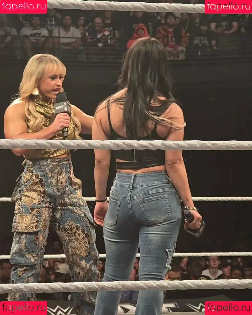 Rok-C - WWE NXT / Roxanne Perez / roxanne_wwe Onlyfans Photo Gallery 