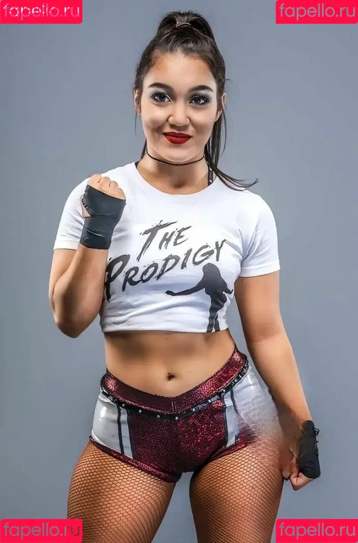 Rok-C - WWE NXT / Roxanne Perez / roxanne_wwe Onlyfans Photo Gallery 
