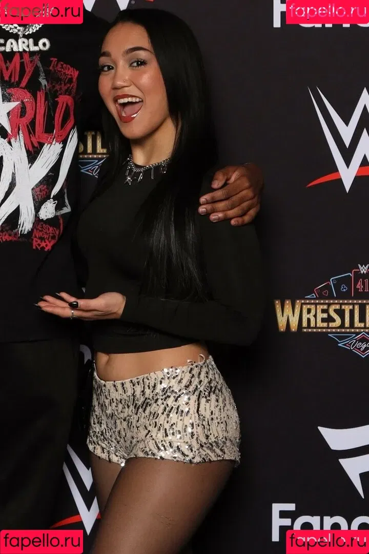 Rok-C - WWE NXT / Roxanne Perez / roxanne_wwe Onlyfans Photo Gallery 