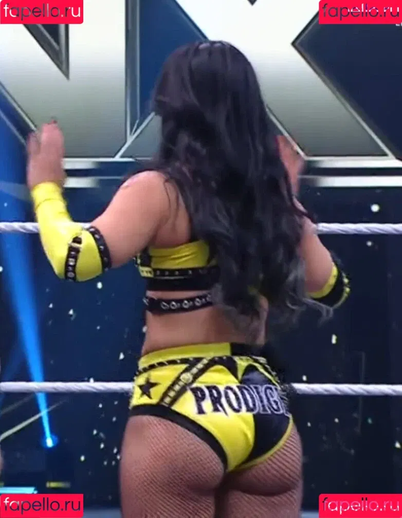 Rok-C - WWE NXT / Roxanne Perez / roxanne_wwe Onlyfans Photo Gallery 