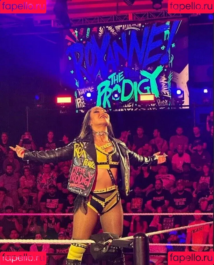 Rok-C - WWE NXT / Roxanne Perez / roxanne_wwe Onlyfans Photo Gallery 
