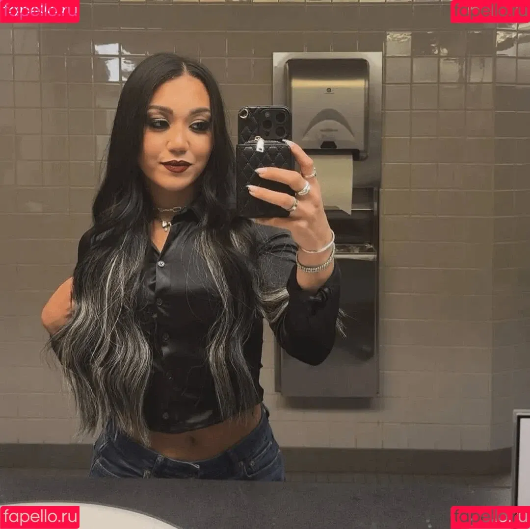 Rok-C - WWE NXT / Roxanne Perez / roxanne_wwe Onlyfans Photo Gallery 