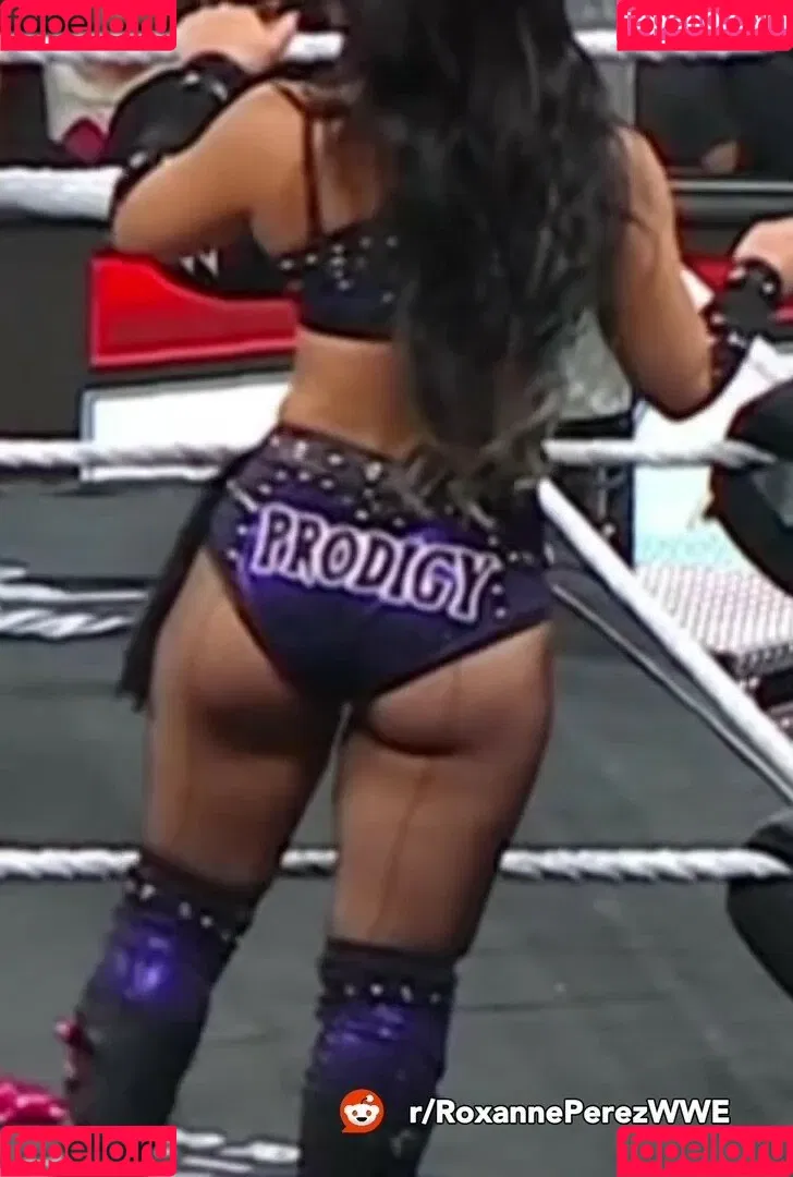 Rok-C - WWE NXT / Roxanne Perez / roxanne_wwe Onlyfans Photo Gallery 