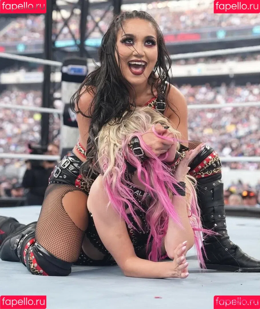 Rok-C - WWE NXT / Roxanne Perez / roxanne_wwe Onlyfans Photo Gallery 