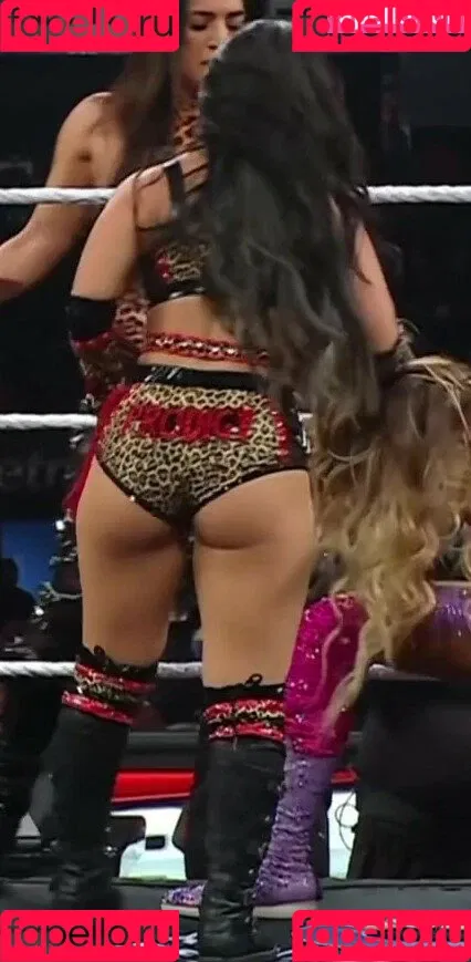 Rok-C - WWE NXT / Roxanne Perez / roxanne_wwe Onlyfans Photo Gallery 