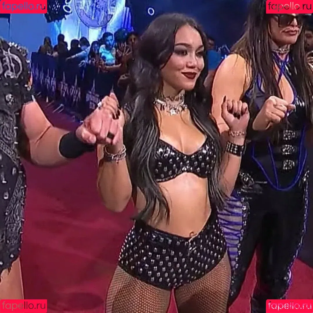 Rok-C - WWE NXT / Roxanne Perez / roxanne_wwe Onlyfans Photo Gallery 