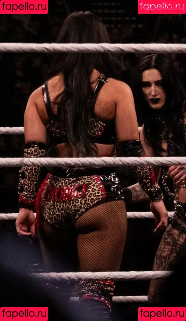 Rok-C - WWE NXT / Roxanne Perez / roxanne_wwe Onlyfans Photo Gallery 