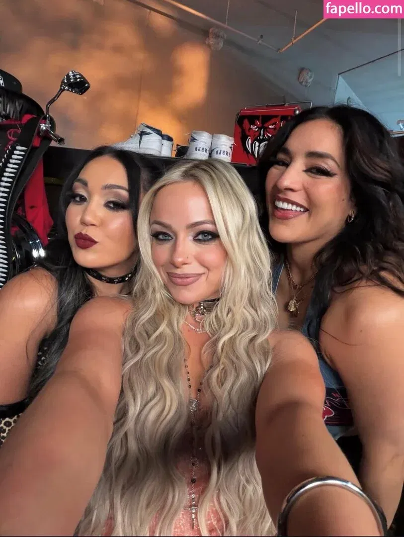 Rok-C - WWE NXT / Roxanne Perez / roxanne_wwe Onlyfans Photo Gallery 