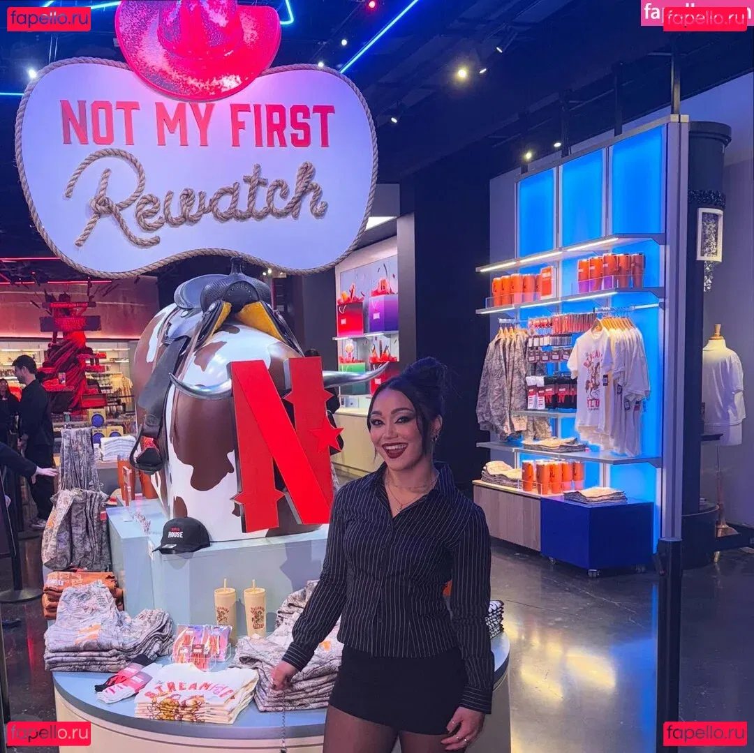 Rok-C - WWE NXT / Roxanne Perez / roxanne_wwe Onlyfans Photo Gallery 