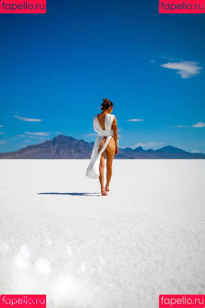 Joanie Brosas / JoanieBrosas Onlyfans Photo Gallery 