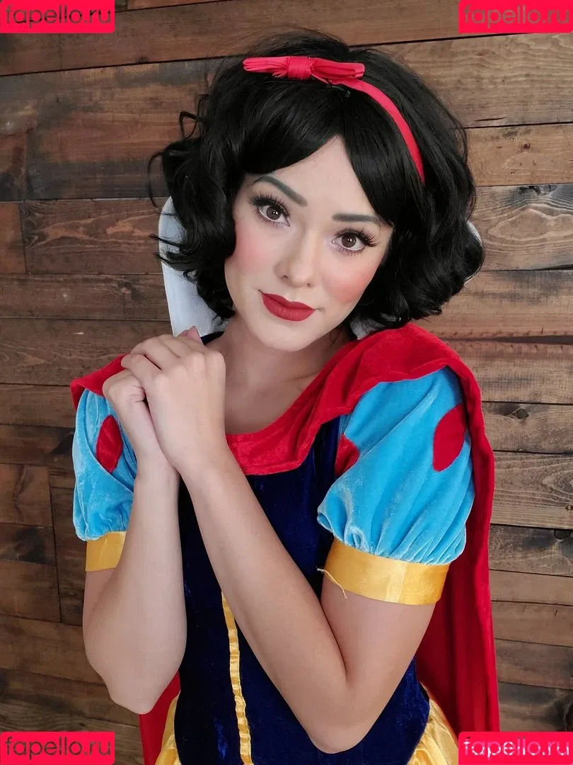 Joanie Brosas / JoanieBrosas Onlyfans Photo Gallery 