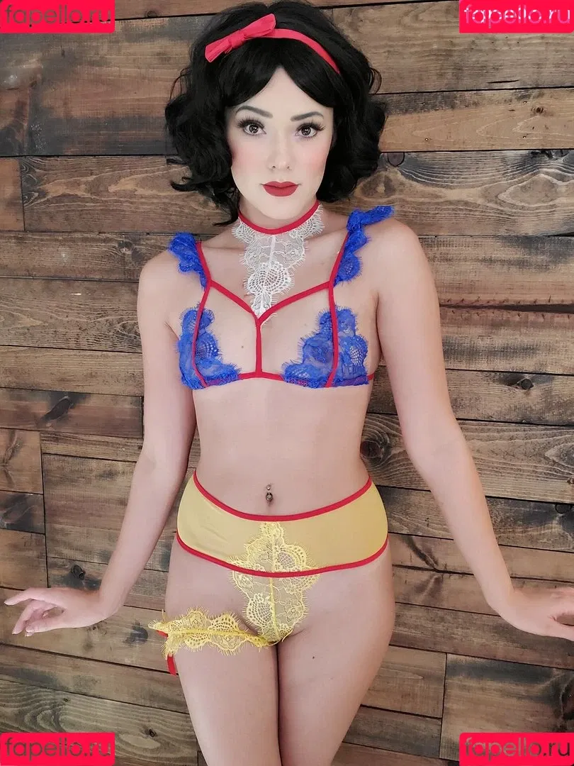 Joanie Brosas / JoanieBrosas Onlyfans Photo Gallery 