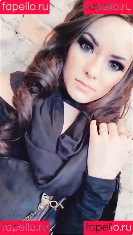 Joanie Brosas / JoanieBrosas Onlyfans Photo Gallery 