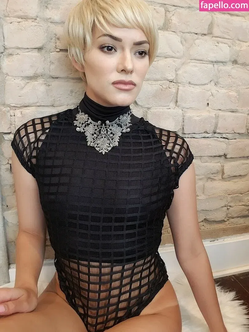 Joanie Brosas / JoanieBrosas Onlyfans Photo Gallery 