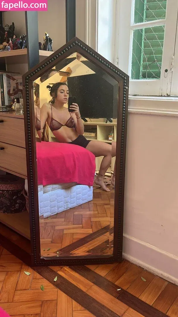 Valentina Bandeira / valenbandeira Onlyfans Photo Gallery 